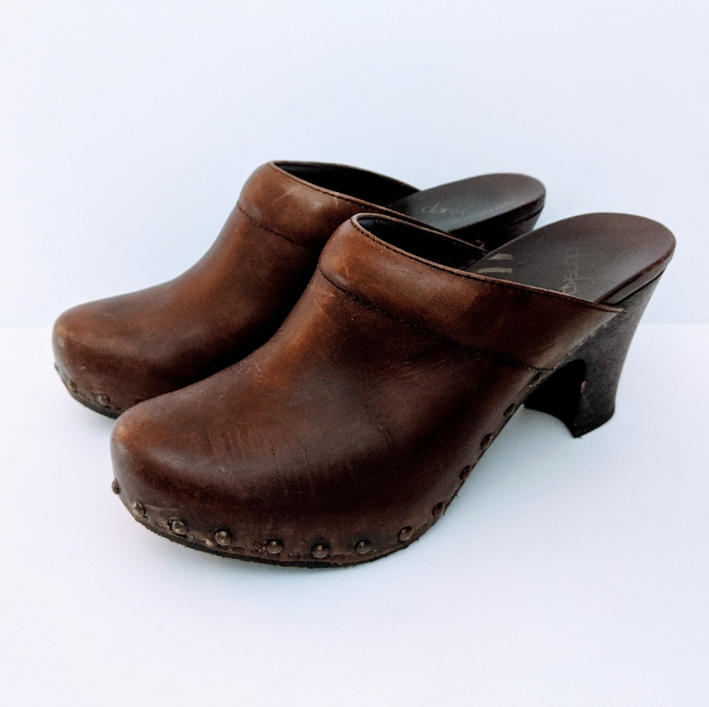 Dansko Rae Studded Leather Mules Clogs Size EU 41
